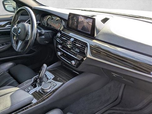 Used 2019 BMW 530i w/ Convenience Package image 22