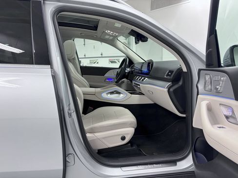 Certified 2024 Mercedes-Benz GLS 450 4MATIC image 18