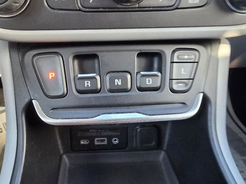 Used 2019 GMC Terrain SLT w/ Preferred Package image 19