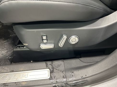 New 2026 Lincoln Nautilus Reserve image 10