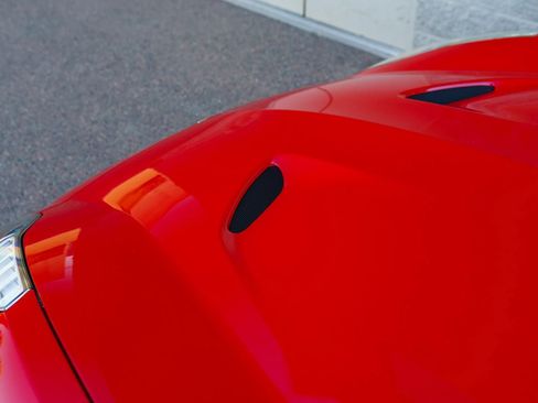 Used 2015 Ferrari California T RWD image 37
