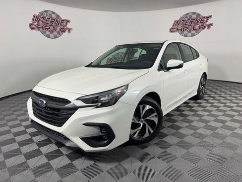 Used 2025 Subaru Legacy Premium image 1