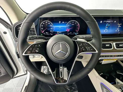 New 2026 Mercedes-Benz GLS 450 4MATIC image 11