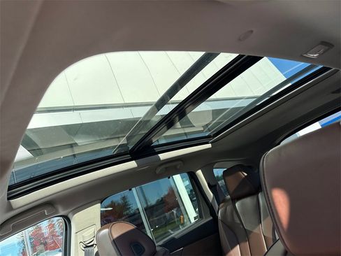 Used 2023 Acura MDX SH-AWD w/ Advance Package image 24