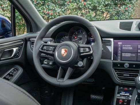 New 2026 Porsche Macan GTS image 26