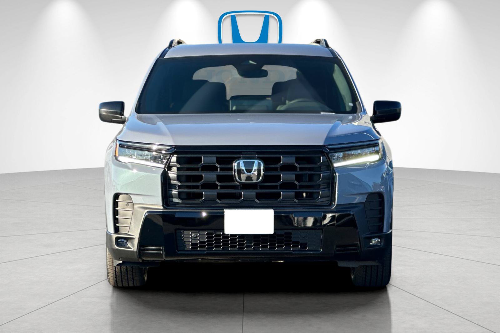 New 2026 Honda Pilot Sport image 9