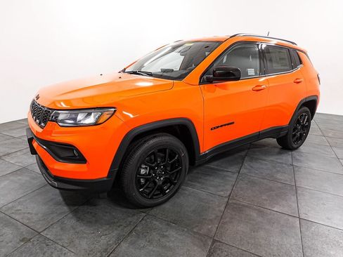 New 2026 Jeep Compass Latitude AWD/4WD image 4