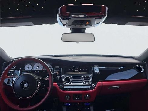 Certified 2018 Rolls-Royce Ghost RWD image 4