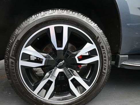 Used 2019 Chevrolet Tahoe Premier AWD/4WD image 10
