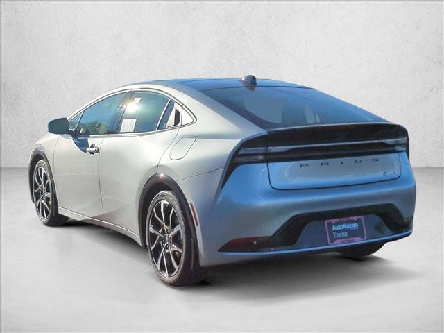 Used 2026 Toyota Prius Plug-In Hybrid FWD image 12