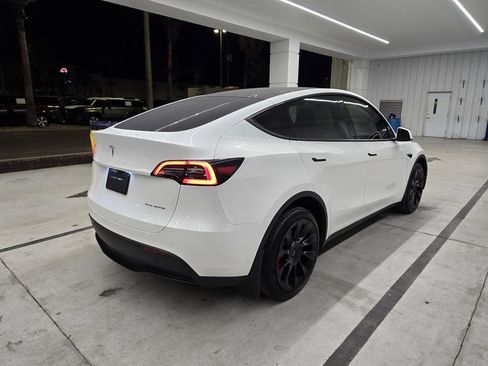 Used 2023 Tesla Model Y Long Range image 6