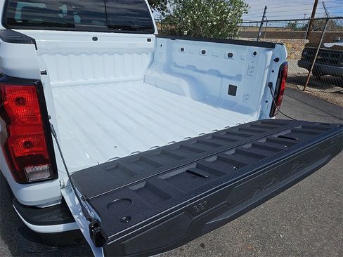 New 2026 Chevrolet Colorado LT image 10