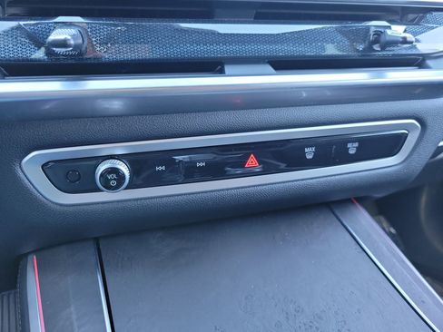 Used 2025 BMW X5 xDrive40i image 28