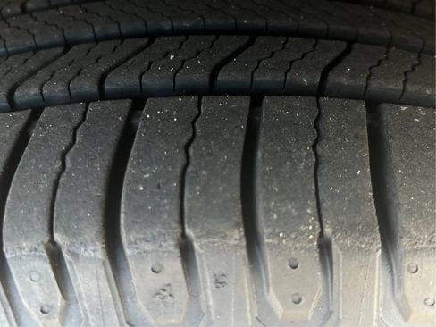 Used 2018 Chrysler Pacifica Limited w/ Advanced Safetytec Group FWD image 32