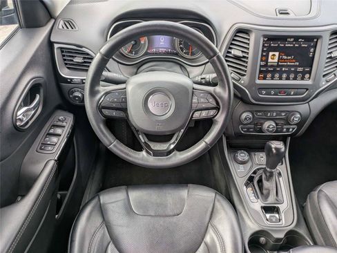Certified 2023 Jeep Cherokee Altitude Lux AWD/4WD image 18