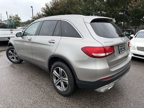 Used 2019 Mercedes-Benz GLC 300 image 5