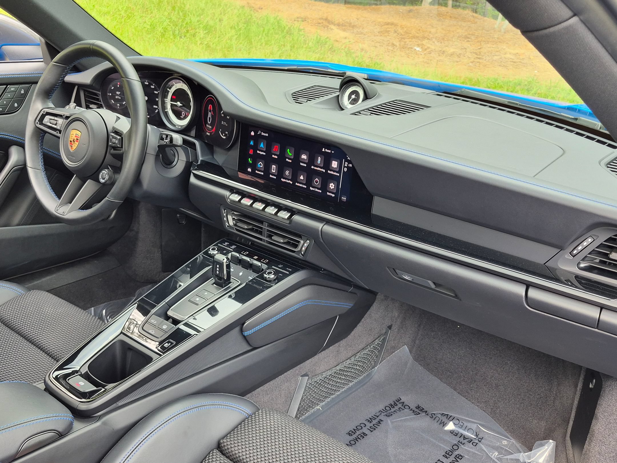 Certified 2024 Porsche 911 Carrera 4 AWD/4WD image 28