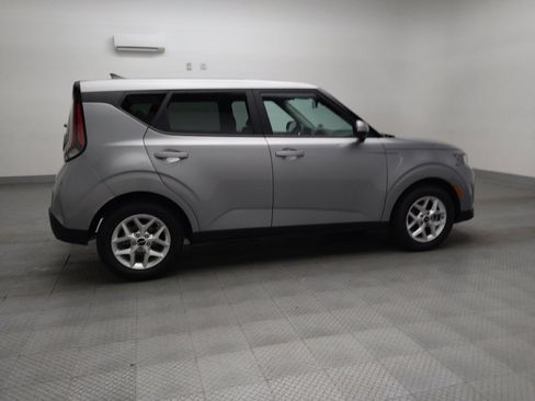 Used 2025 Kia Soul S image 10