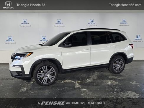 Used 2022 Honda Pilot Sport image 1