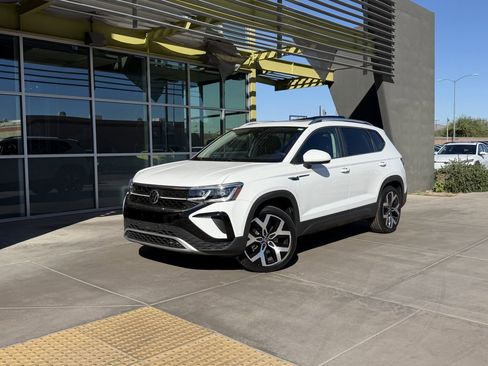 Used 2022 Volkswagen Taos SEL w/ Panoramic Sunroof Package image 1