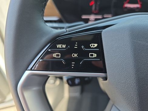 Used 2025 Audi Q6 e-tron Premium Plus w/ Premium Plus image 17