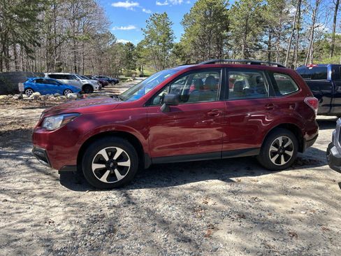 Used 2017 Subaru Forester 2.5i w/ Alloy Wheel Package AWD/4WD image 3