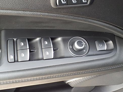 Used 2023 Alfa Romeo Stelvio Sprint image 18