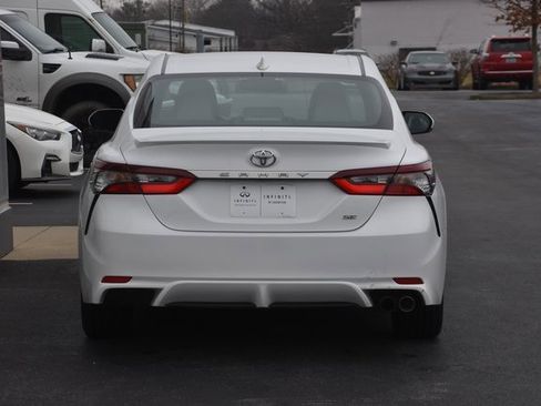 Used 2024 Toyota Camry SE w/ Convenience Package image 9