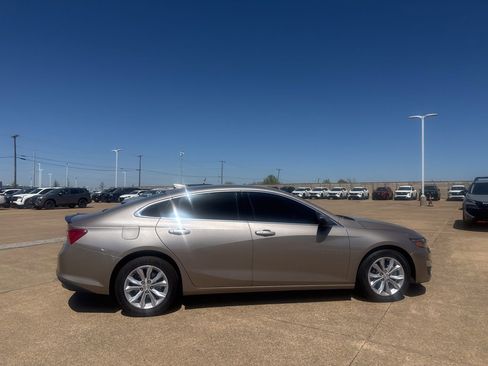 Used 2023 Chevrolet Malibu LT w/ Driver Confidence Package image 24