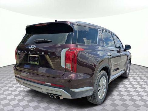 Used 2024 Hyundai Palisade SEL FWD image 3