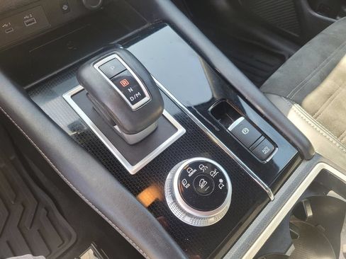 Used 2024 Mitsubishi Outlander SE FWD image 24