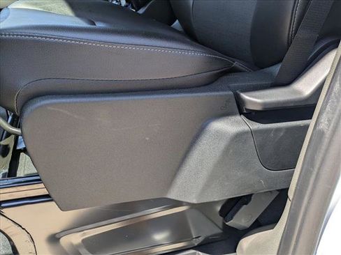 New 2025 Ford Transit 250 148 Medium Roof w/ Load Area Protection Package image 4