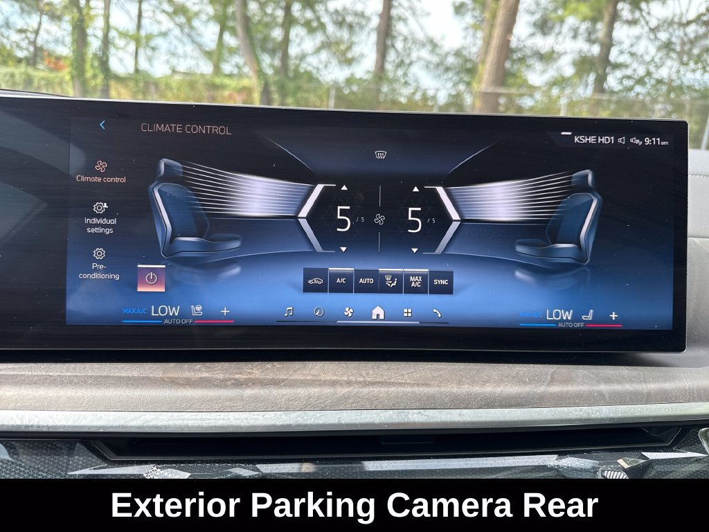 Used 2025 BMW X7 xDrive40i AWD/4WD image 22