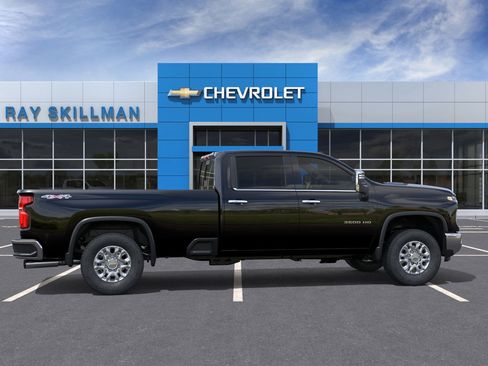 New 2026 Chevrolet Silverado 3500 LTZ w/ LTZ Premium Package image 29