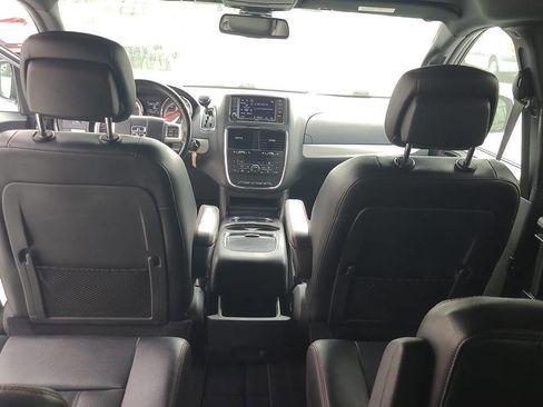Used 2019 Dodge Grand Caravan GT image 5