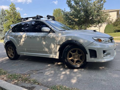 Used 2013 Subaru Impreza WRX Limited AWD/4WD image 16