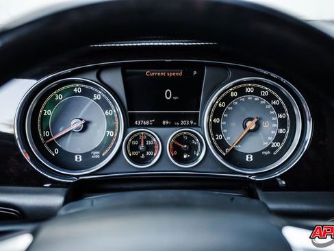 Used 2015 Bentley Flying Spur V8 image 12