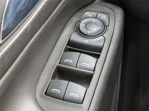 Used 2020 Chevrolet Equinox Premier image 29