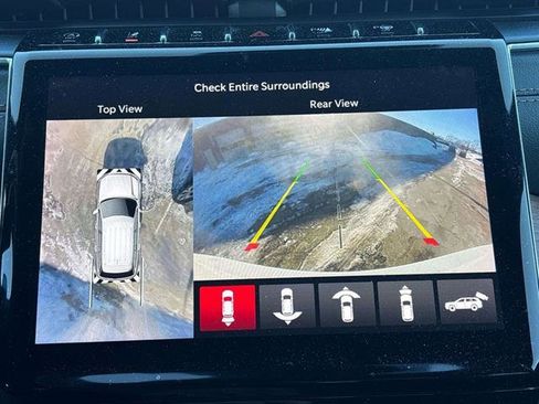 Used 2023 Jeep Grand Cherokee Summit image 21