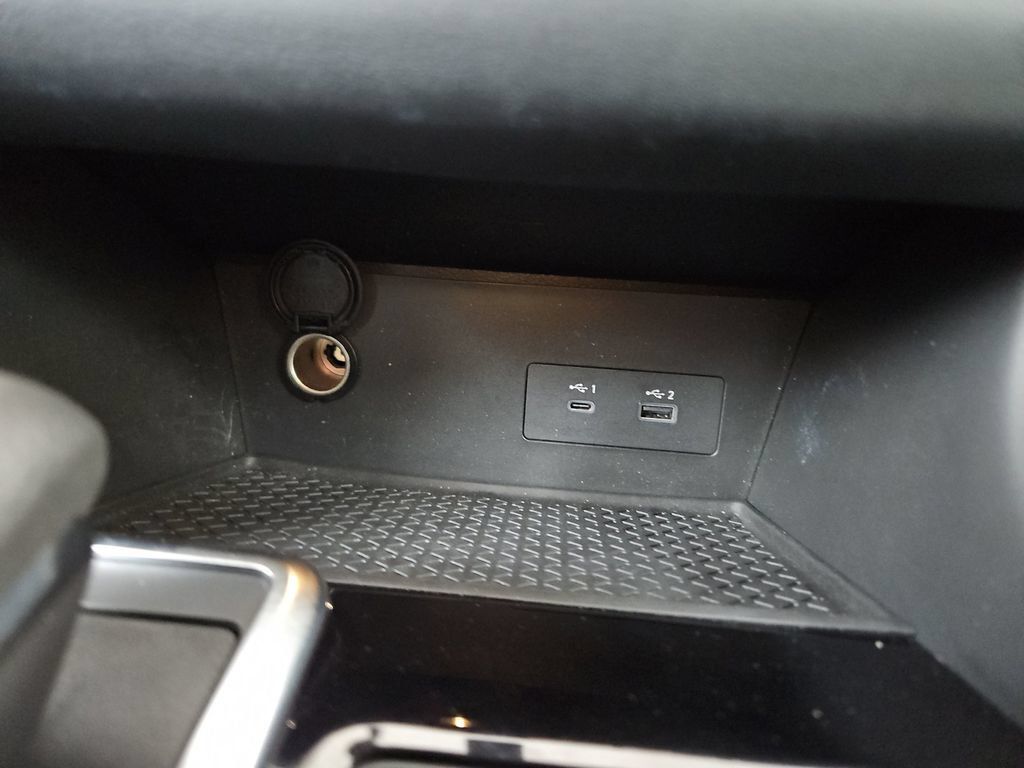 Used 2024 Nissan Pathfinder SV FWD image 20