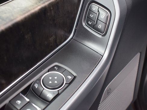 Used 2021 Ford F150 Lariat AWD/4WD image 17