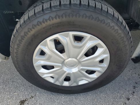 Used 2023 Ford Transit 350 XLT image 29