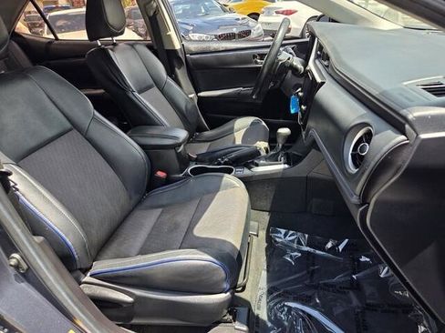 Used 2019 Toyota Corolla SE FWD image 22