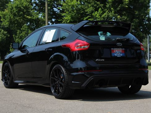 Used 2017 Ford Focus RS AWD/4WD image 5
