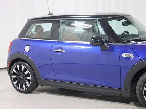 Used 2019 MINI Cooper S w/ Driver Assistance Package image 3