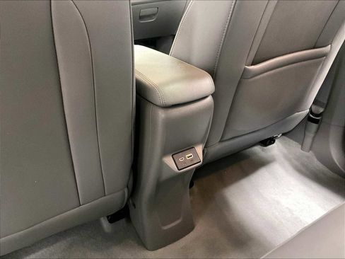 Used 2022 Chevrolet Bolt EUV Premier w/ Sun & Sound Package image 29