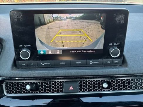 Used 2023 Honda Civic Sport image 18