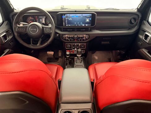 Used 2024 Jeep Wrangler Unlimited Rubicon 392 image 17