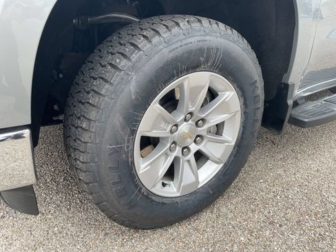 Used 2024 Chevrolet Silverado 1500 LT AWD/4WD image 13