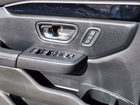 Used 2023 Honda Pilot Touring image 22